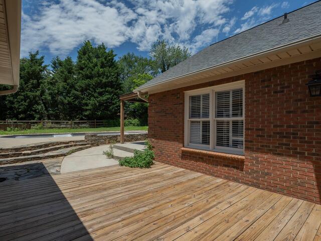 Photo of 322 N Rutherford Road