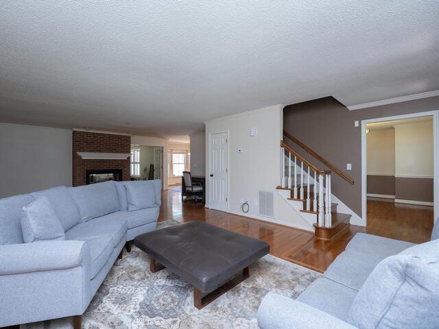 Photo of 322 N Rutherford Road