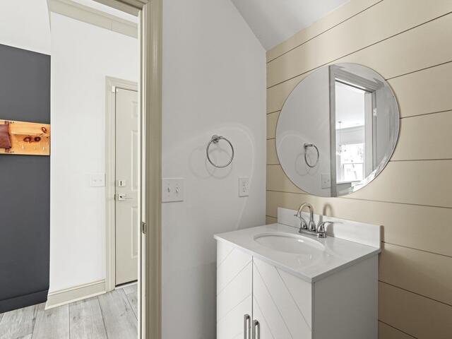 Photo of 132 Park Avenue