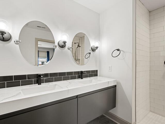 Photo of 132 Park Avenue