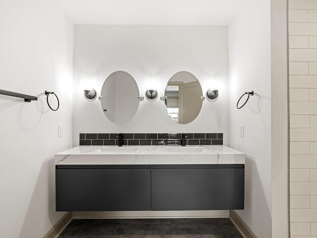 Photo of 132 Park Avenue