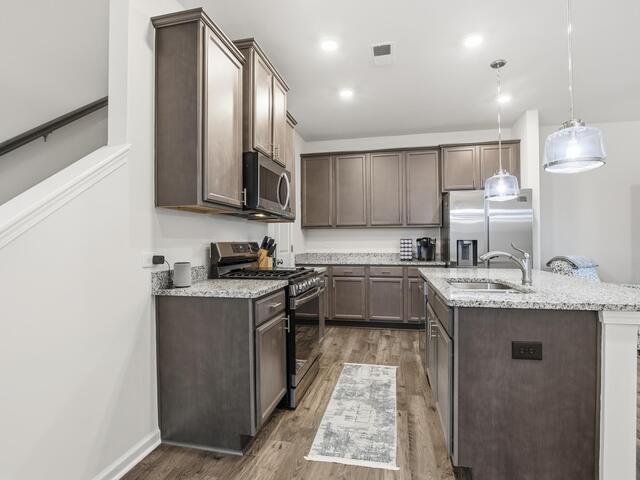 Photo of 333 Village Boundary