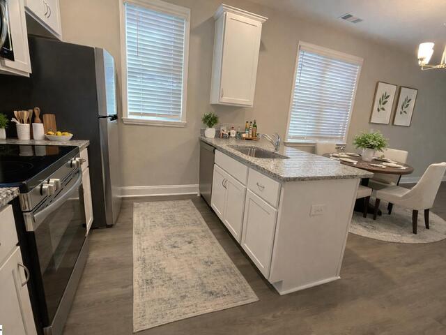 Photo of 1306 W Bramlett Road