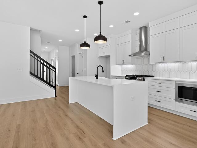 Photo of 346 Potomac Avenue