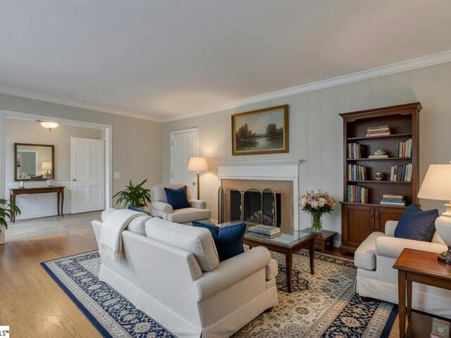 Photo of 408 Bridgewater Drive