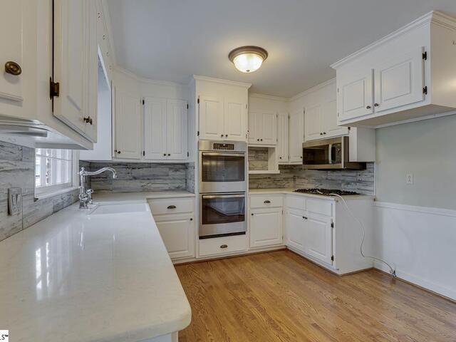 Photo of 408 Bridgewater Drive