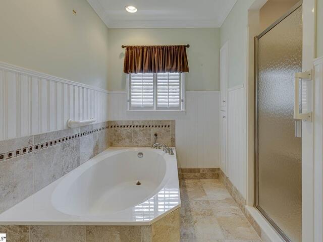 Photo of 408 Bridgewater Drive