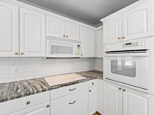 Photo of 200 Holly Chase Drive