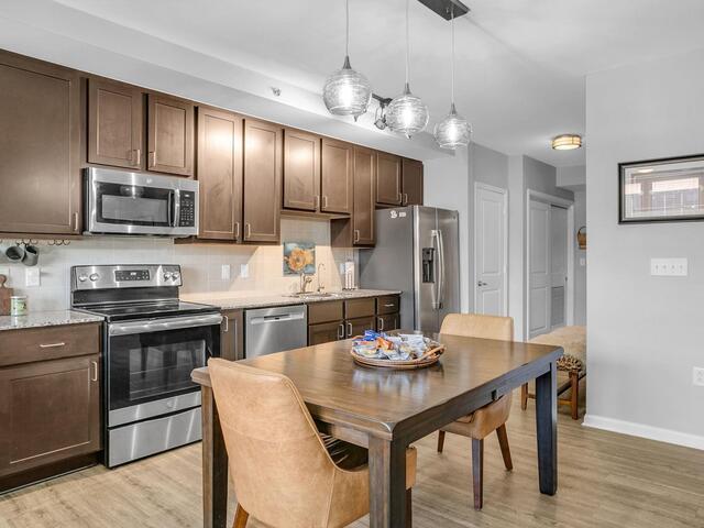 Photo of 100 E Washington Street