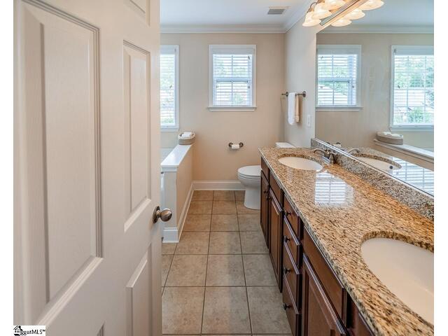 Photo of 7 Cedarcrest Court