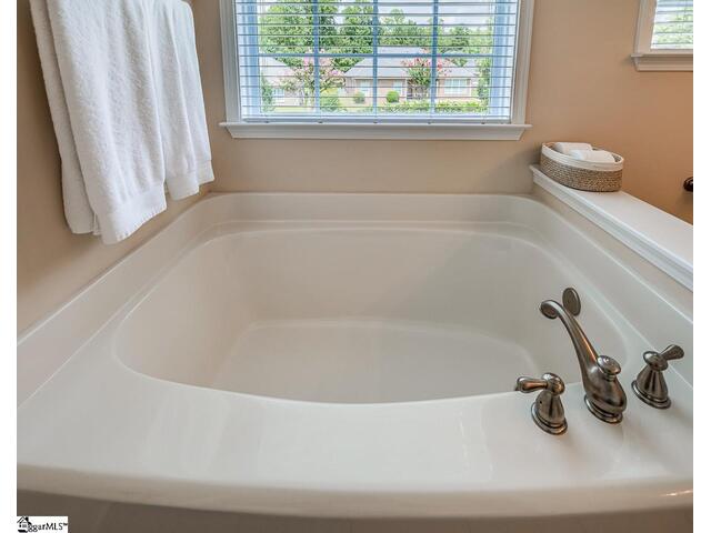 Photo of 7 Cedarcrest Court