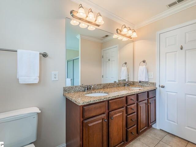 Photo of 7 Cedarcrest Court