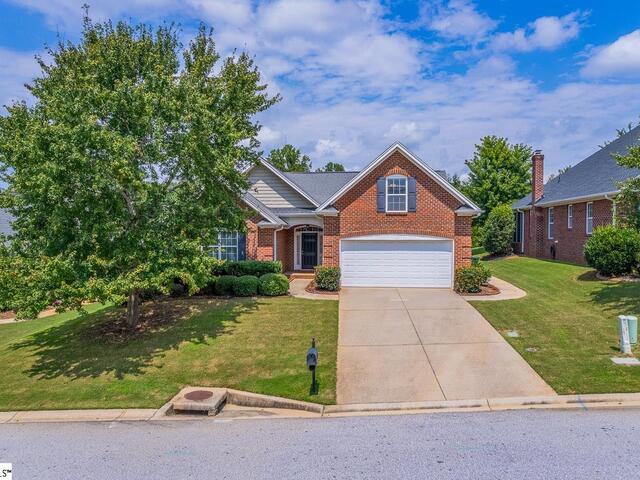 Photo of 7 Cedarcrest Court