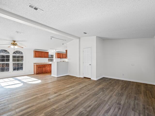 Photo of 18 Silver Stirrup Court