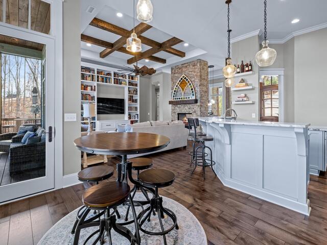 Photo of 104 Hunter Hill Circle