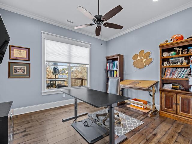 Photo of 104 Hunter Hill Circle