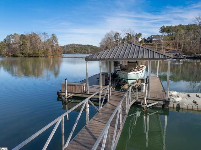 Photo of 104 Hunter Hill Circle