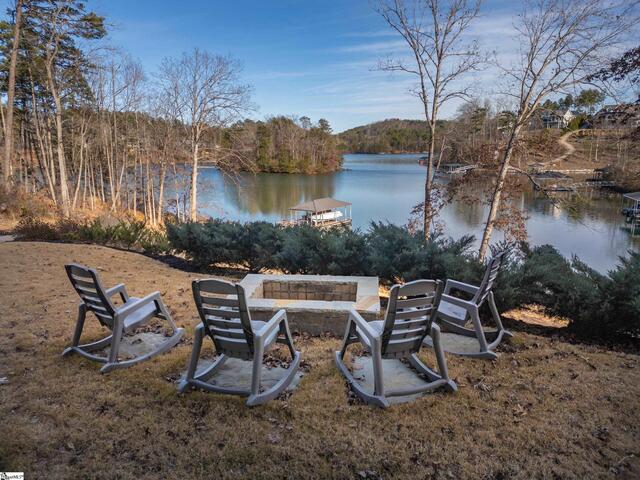 Photo of 104 Hunter Hill Circle