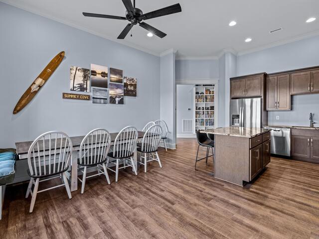 Photo of 104 Hunter Hill Circle