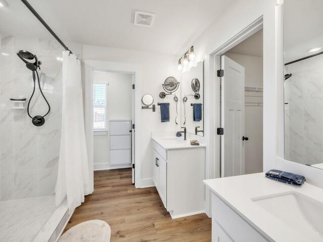 Photo of 860 Pleasant Falls Drive