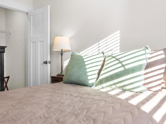 Photo of 860 Pleasant Falls Drive