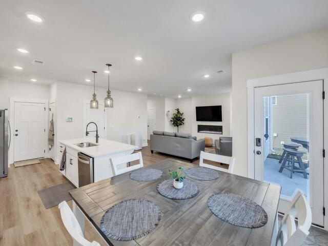 Photo of 860 Pleasant Falls Drive