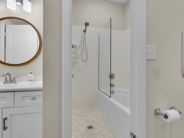 Photo of 106 W Park Avenue