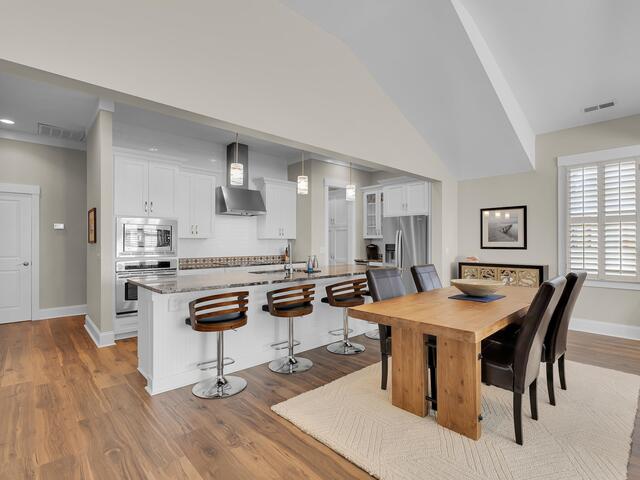 Photo of 106 W Park Avenue