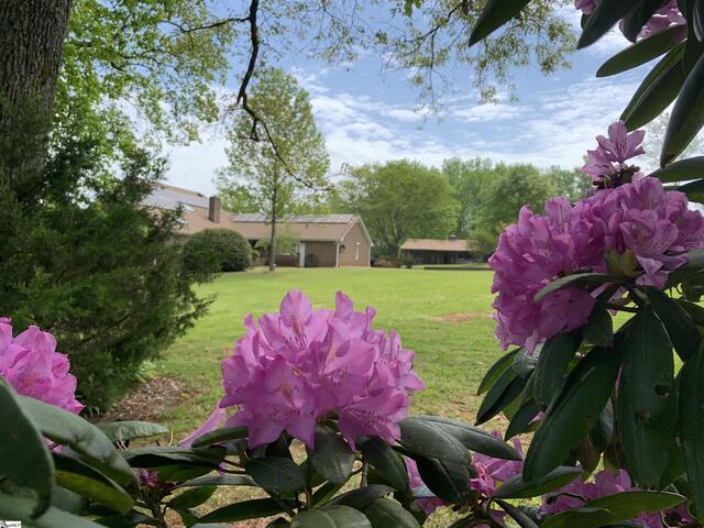 Photo of 187 Meadow Brook Lane