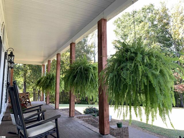 Photo of 187 Meadow Brook Lane