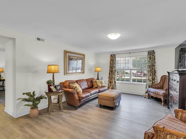 Photo of 925 Cleveland Street