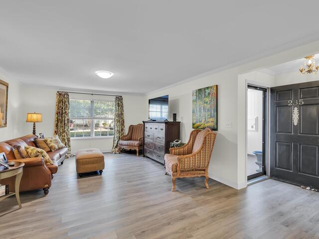 Photo of 925 Cleveland Street