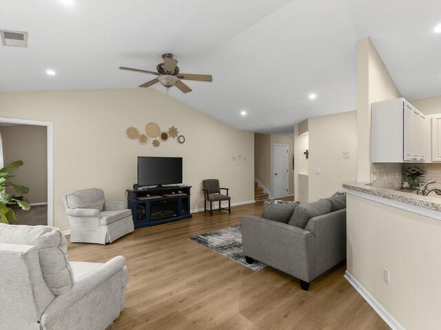 Photo of 536 Laurel Meadows Parkway