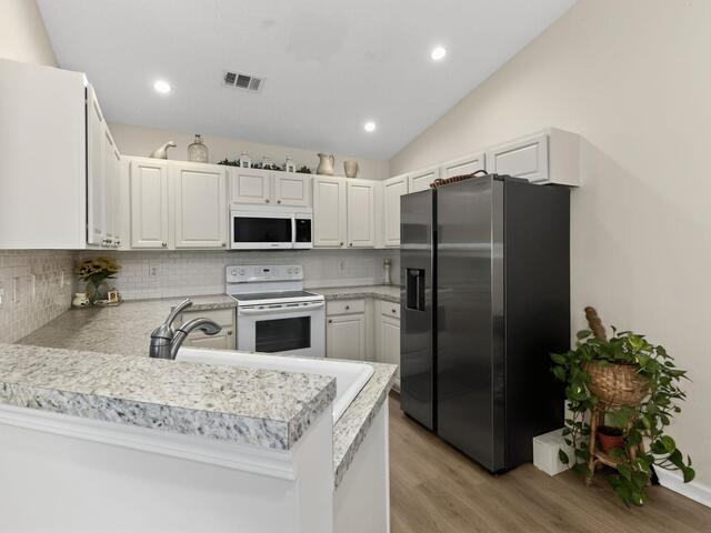 Photo of 536 Laurel Meadows Parkway