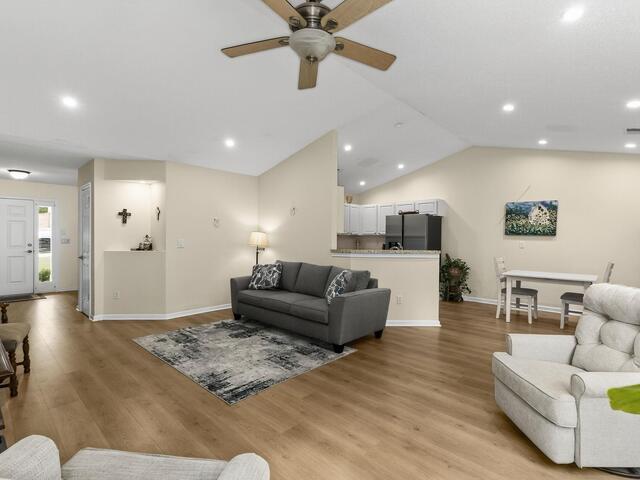 Photo of 536 Laurel Meadows Parkway