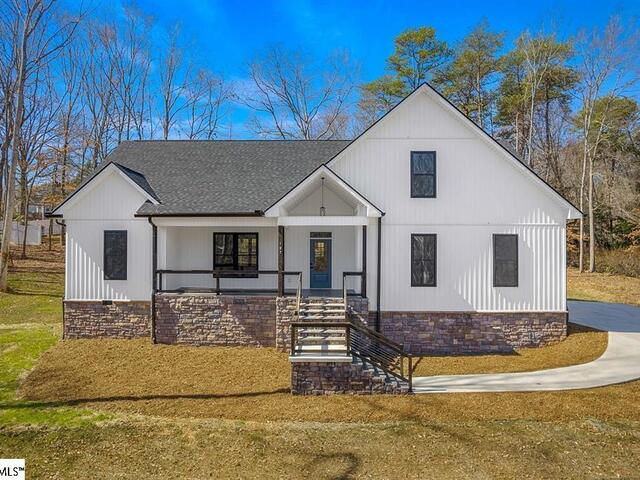 Photo of 107 Bentwood Lane