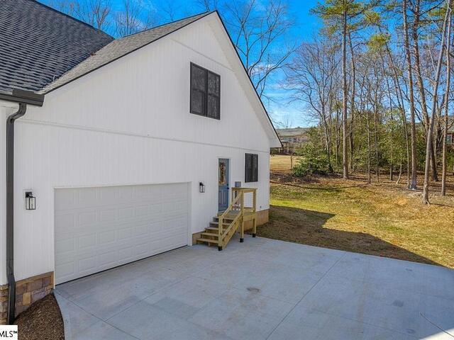 Photo of 107 Bentwood Lane