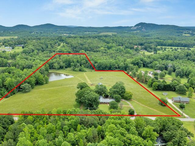 Photo of 1142 Fox Squirrel Ridge Road