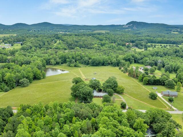 Photo of 1142 Fox Squirrel Ridge Road