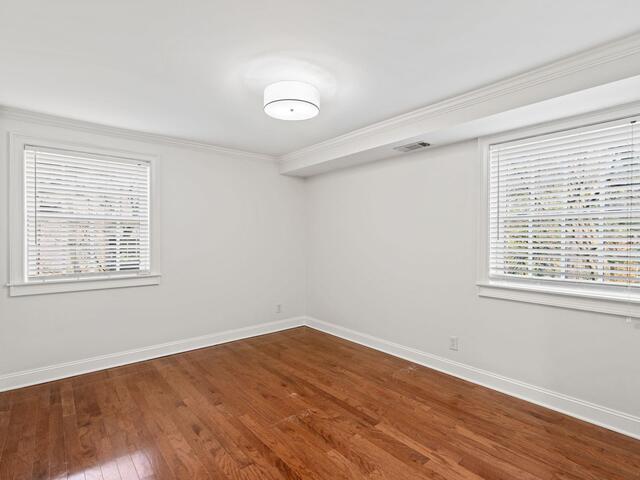 Photo of 313 E Seven Oaks Drive