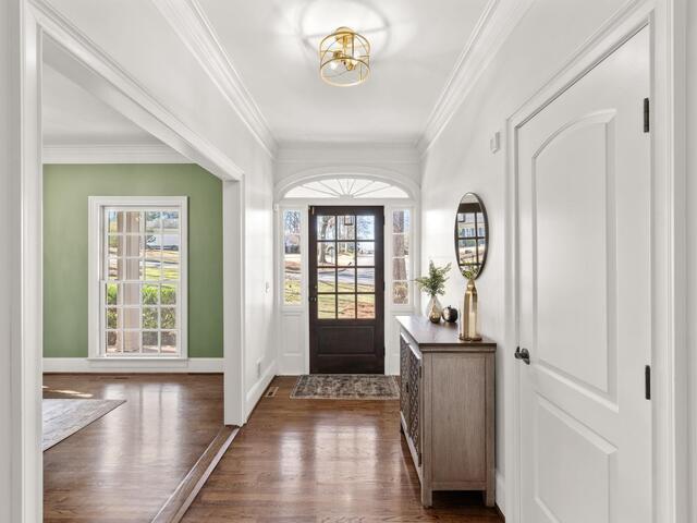 Photo of 313 E Seven Oaks Drive