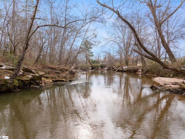 Photo of 1709 River Road