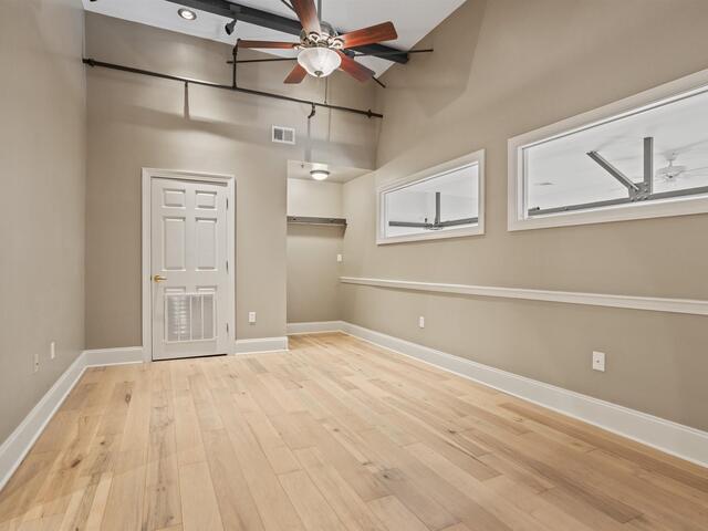 Photo of 100 W Court Street