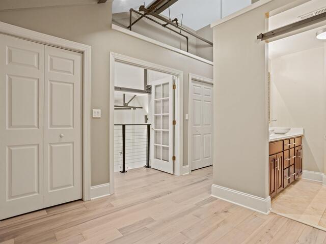 Photo of 100 W Court Street