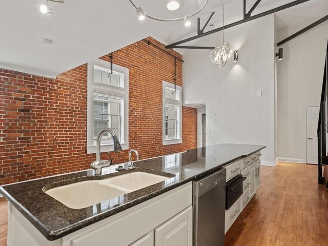 Photo of 100 W Court Street