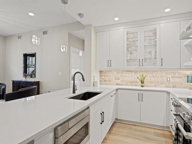 Photo of 155 Riverplace