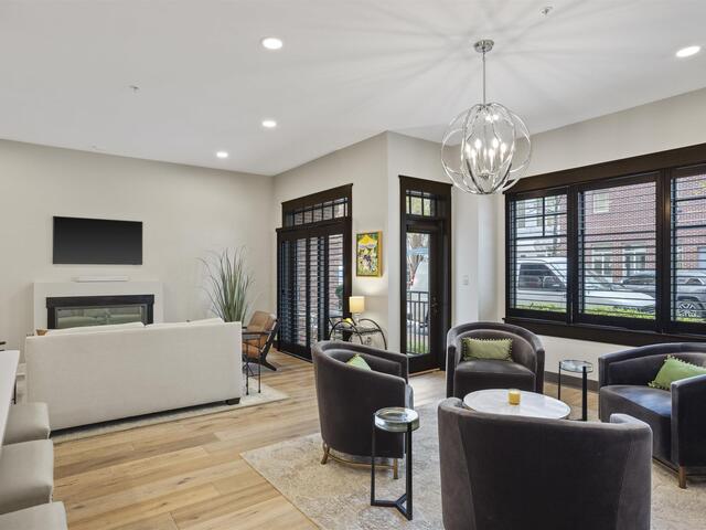 Photo of 155 Riverplace