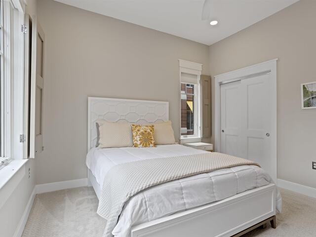 Photo of 155 Riverplace