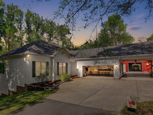 Photo of 181 Lake Drive