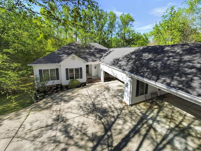 Photo of 181 Lake Drive